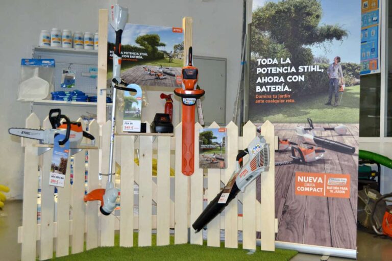 interior-expositor-stihl